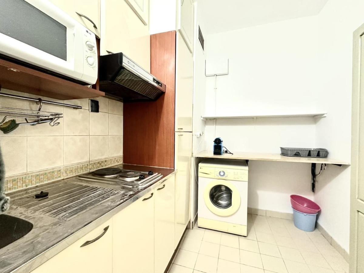 Apartment *